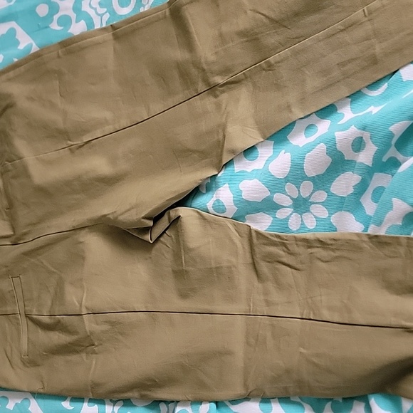 Pants - Picture 3 of 4